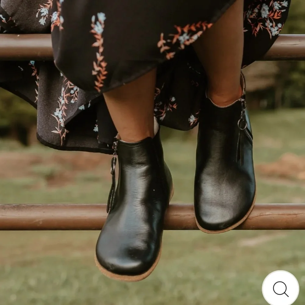 Black Ankle Boots Rosa Zipper boots barefoot shoes by Anya - Picture 2 of 13